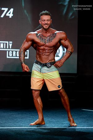 MEN`S PHYSIQUE 174